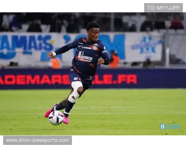 尼斯租借瓦希亮相新闻发布会，球员表达重返法甲喜悦